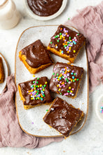 Load image into Gallery viewer, MARCH 2022 MEAL GUIDE with example meal plan