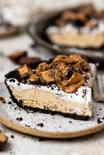 Load image into Gallery viewer, JANUARY 2022 MEAL GUIDE with example meal plan